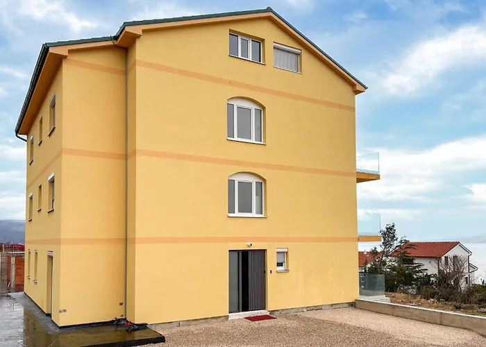 Lovely In With Wifi Appartamento