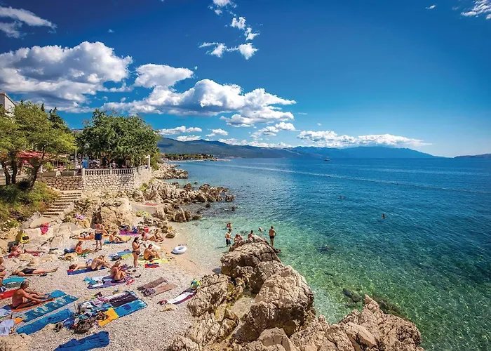 Lovely In With Wifi Appartamento Novi Vinodolski